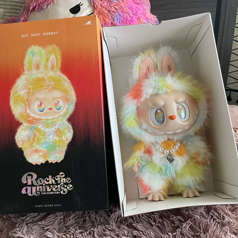 Rock the Universe Vinyl Plush Doll labubu